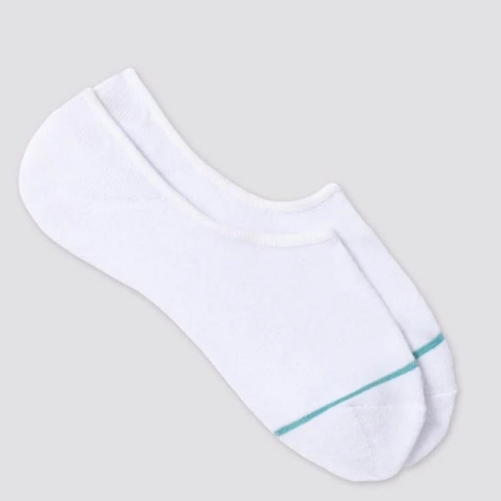 NWT White No Show Sock - Size 3